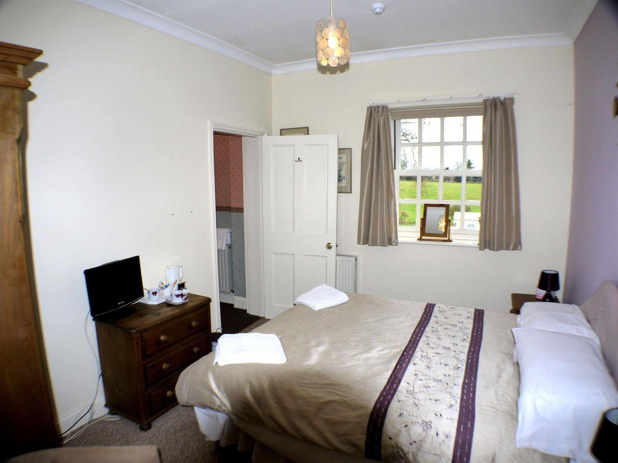 The Salhouse Lodge Hotel Wroxham Eksteriør bilde